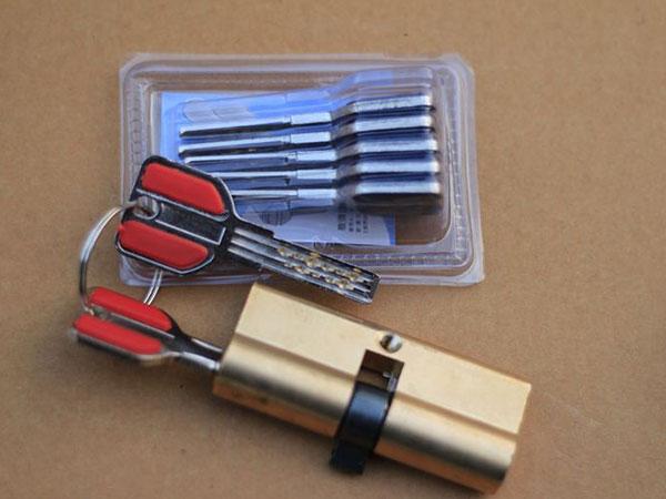 涿鹿24小时上门开锁公司